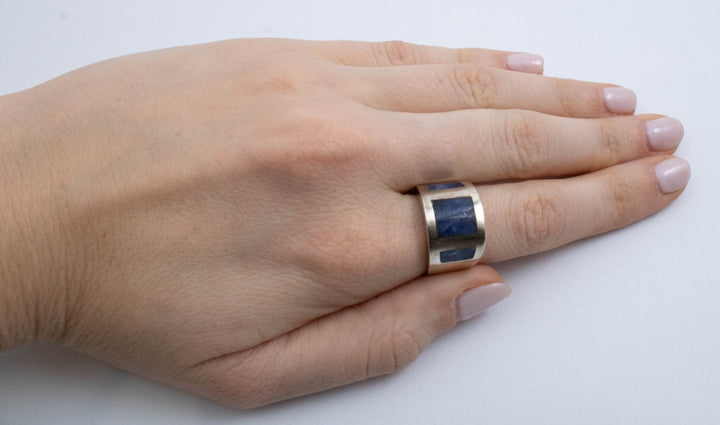 Vintage 950 Silver Large Ring With Windowed Blue Stones! [Size 7.25 US]
