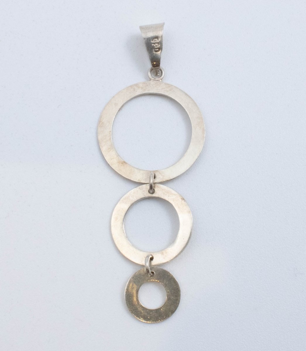 Vintage 980 Silver 3 Different Sized Rings Pendant! - 47Silver - 