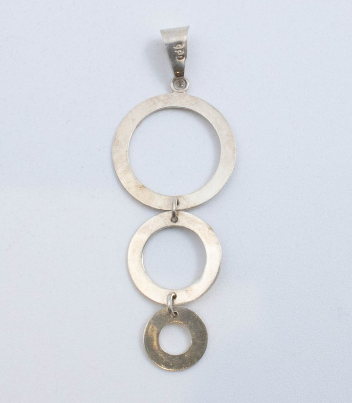 Vintage 980 Silver 3 Different Sized Rings Pendant! - 47Silver - 