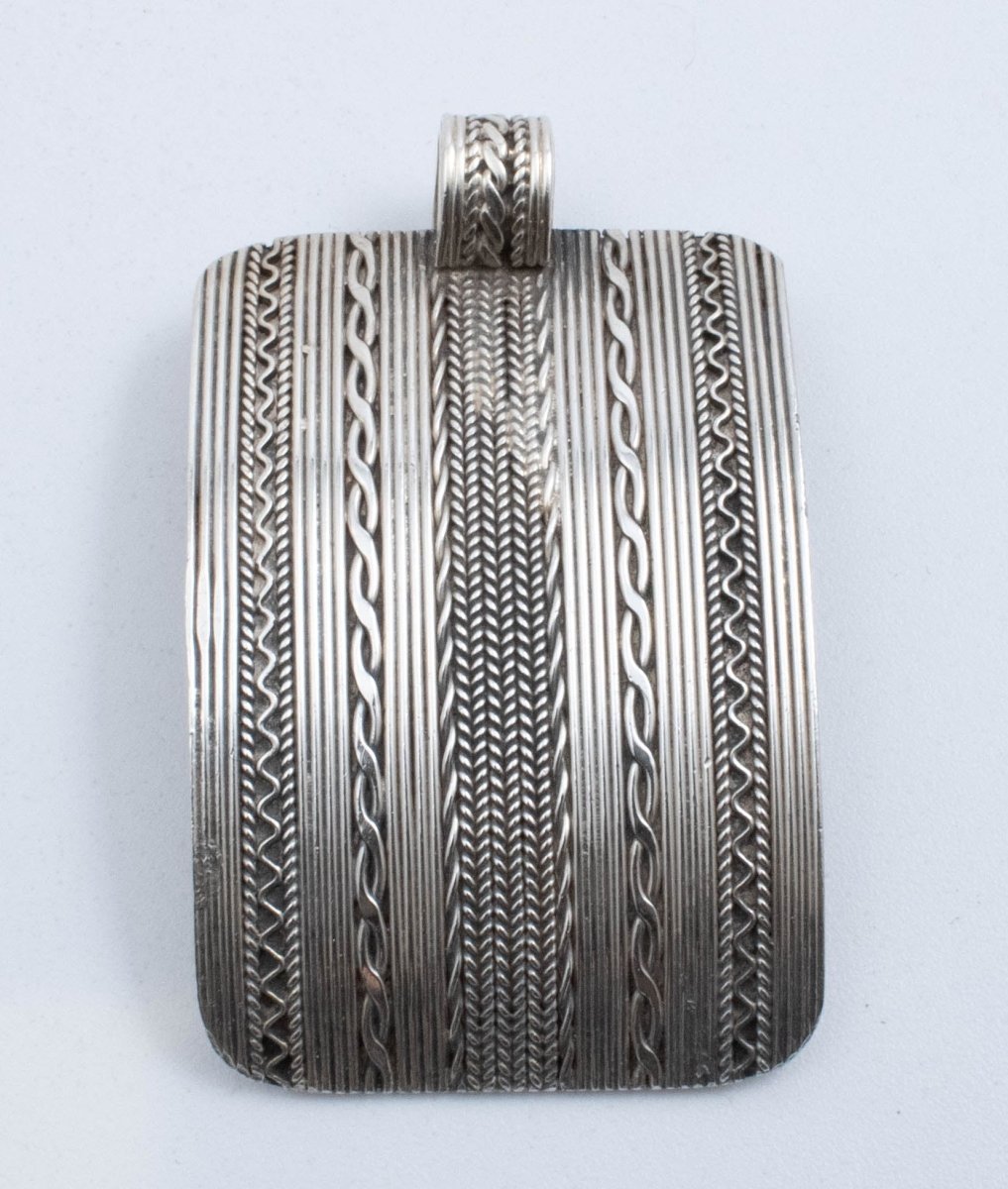 Vintage Sterling Silver Heavy Rectangular &amp; Concave Pendant With Tread Designs!