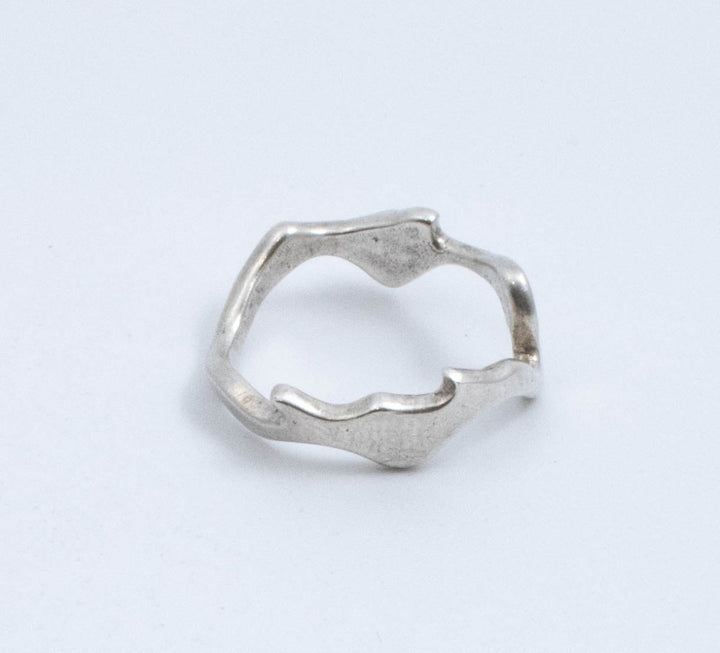 Vintage Sterling Silver Jagged Band With Round Diamond (CZ)! [Size 4.75 US]