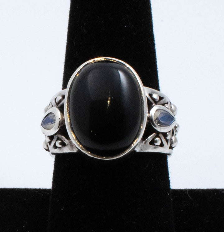 Vintage Sterling Silver Large Black Resin Oval Cocktail Ring! [Size 8 US] - 47Silver - 