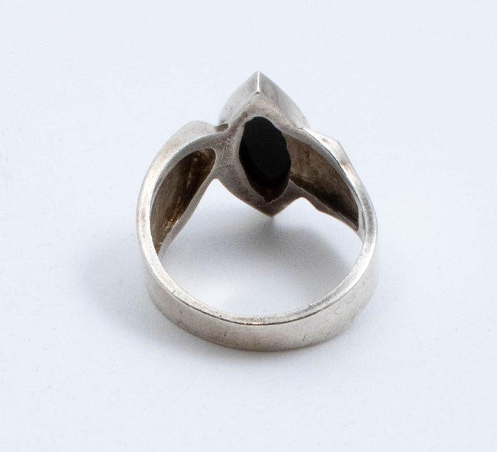 Vintage Sterling Silver Ring With Oval Green Stone! [Size 6.5 US]