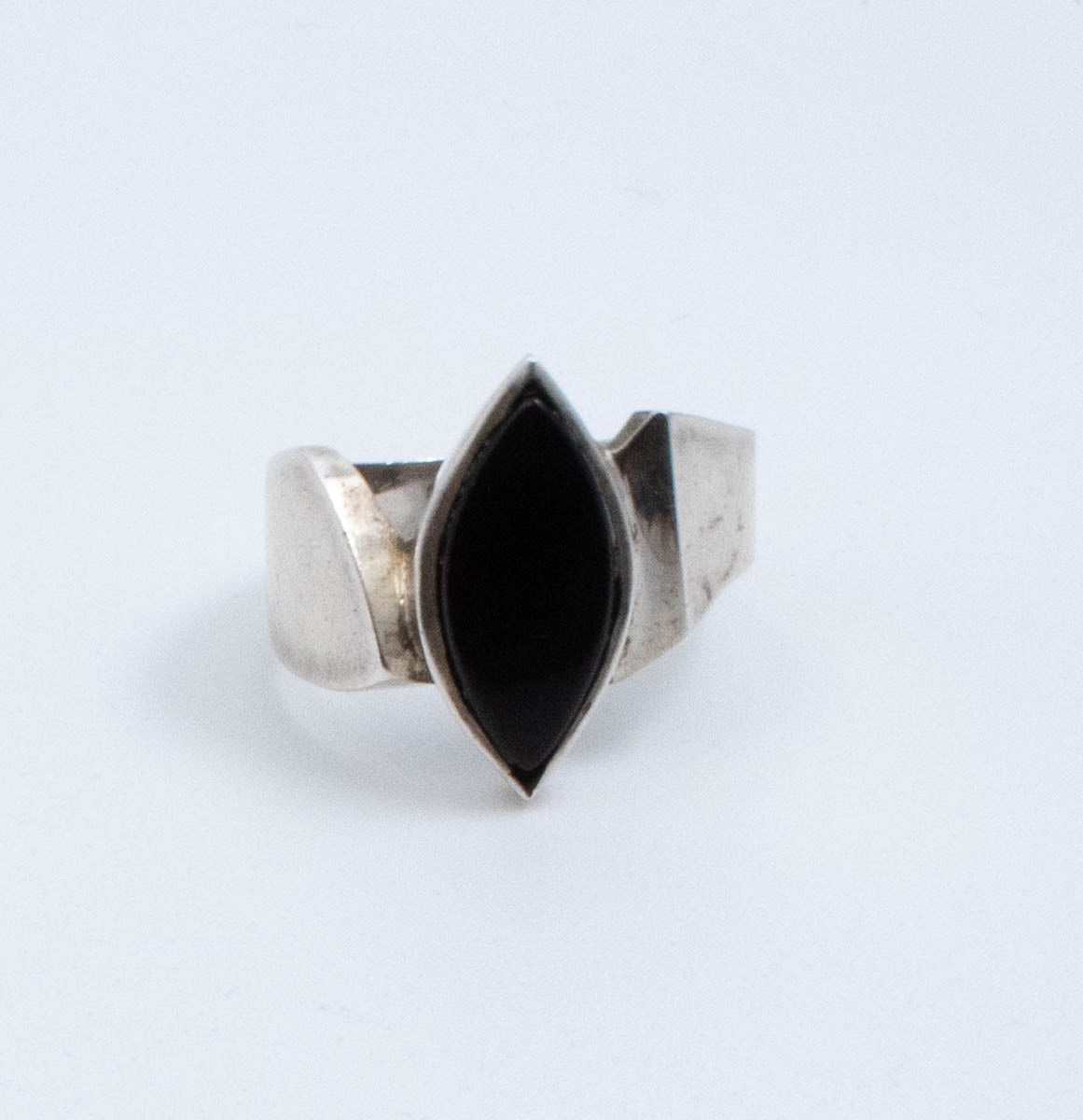Vintage Sterling Silver Ring With Oval Green Stone! [Size 6.5 US]