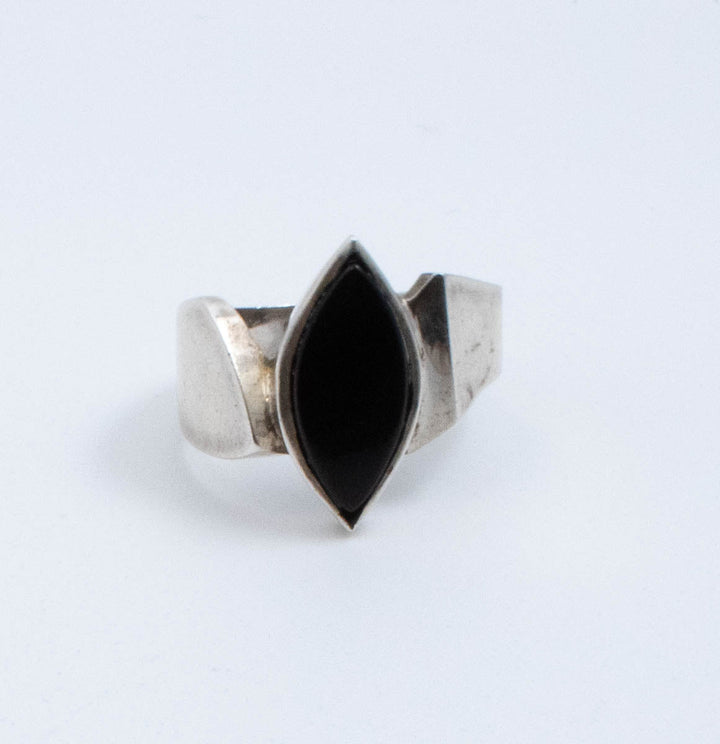 Vintage Sterling Silver Ring With Oval Green Stone! [Size 6.5 US]